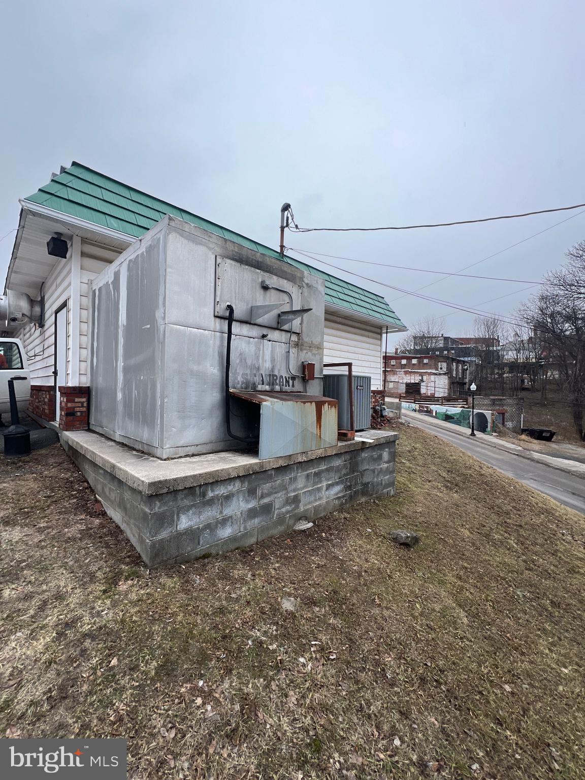 116 E MAIN STREET
