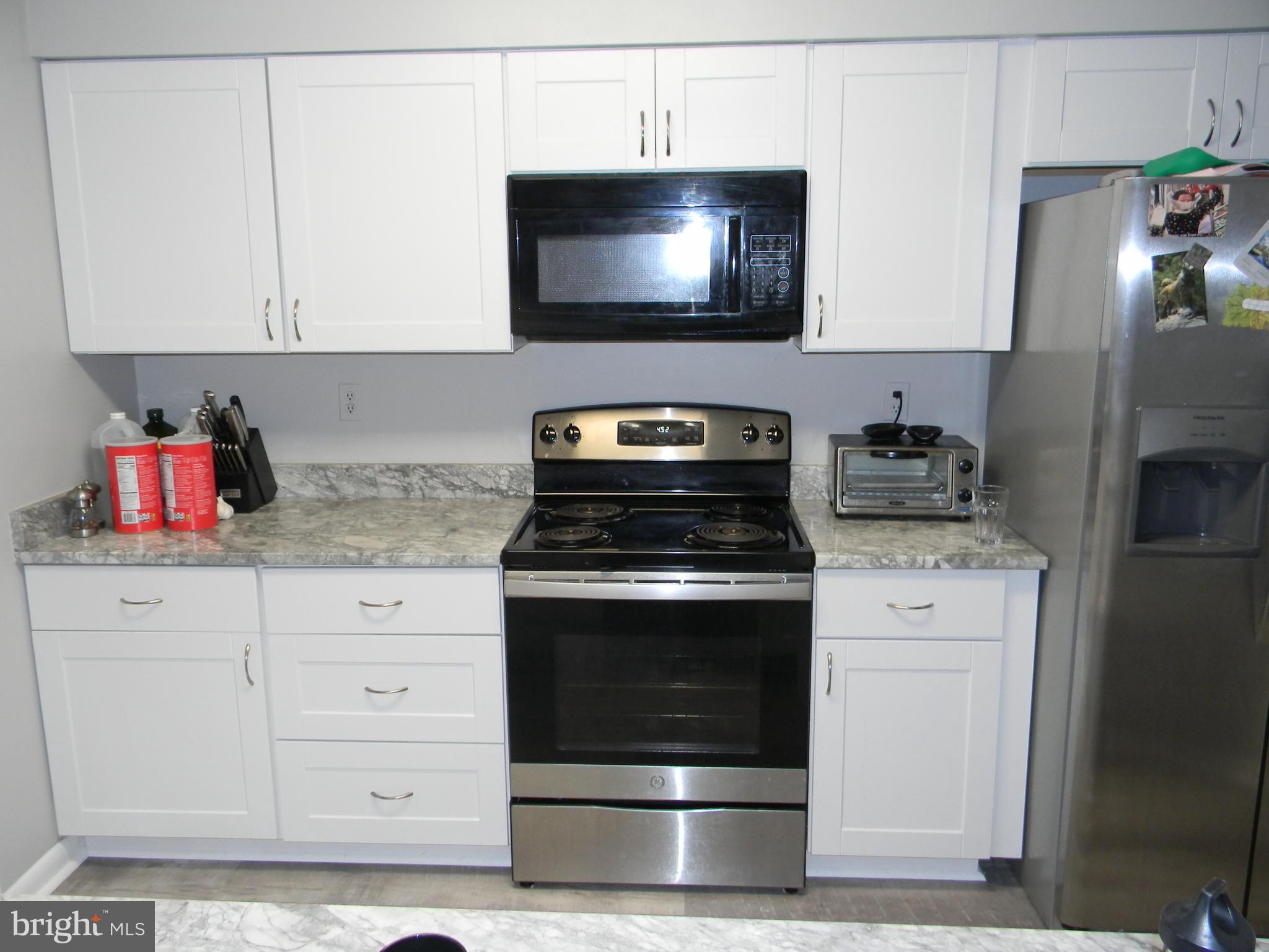 BOSTON RIDGE - Residential Lease