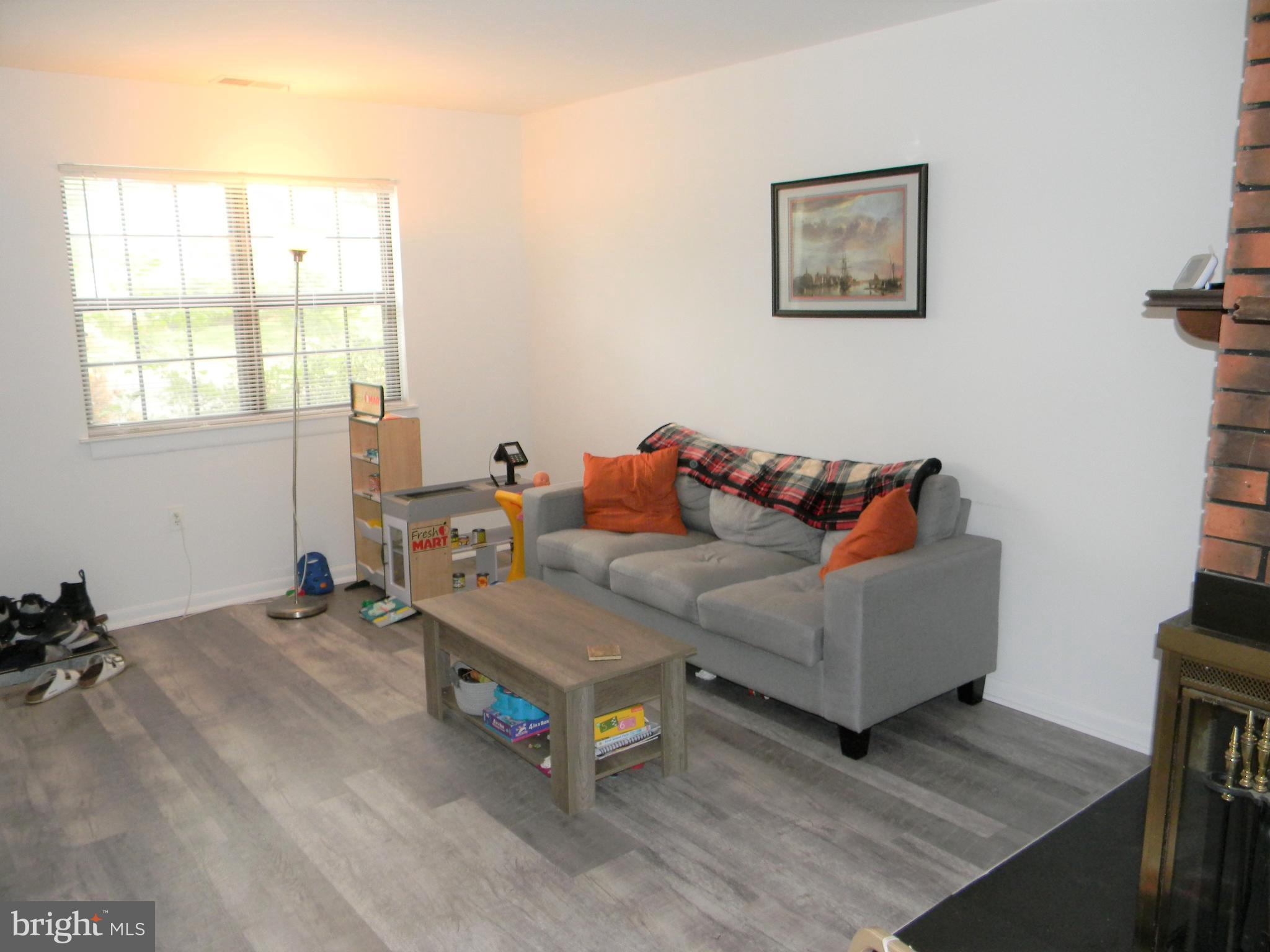 BOSTON RIDGE - Residential Lease