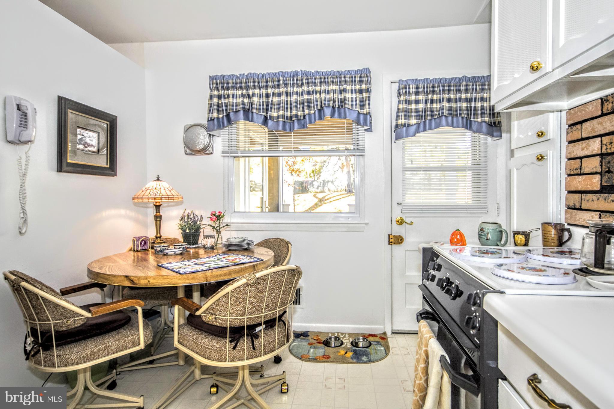 KINGS POINT - Residential