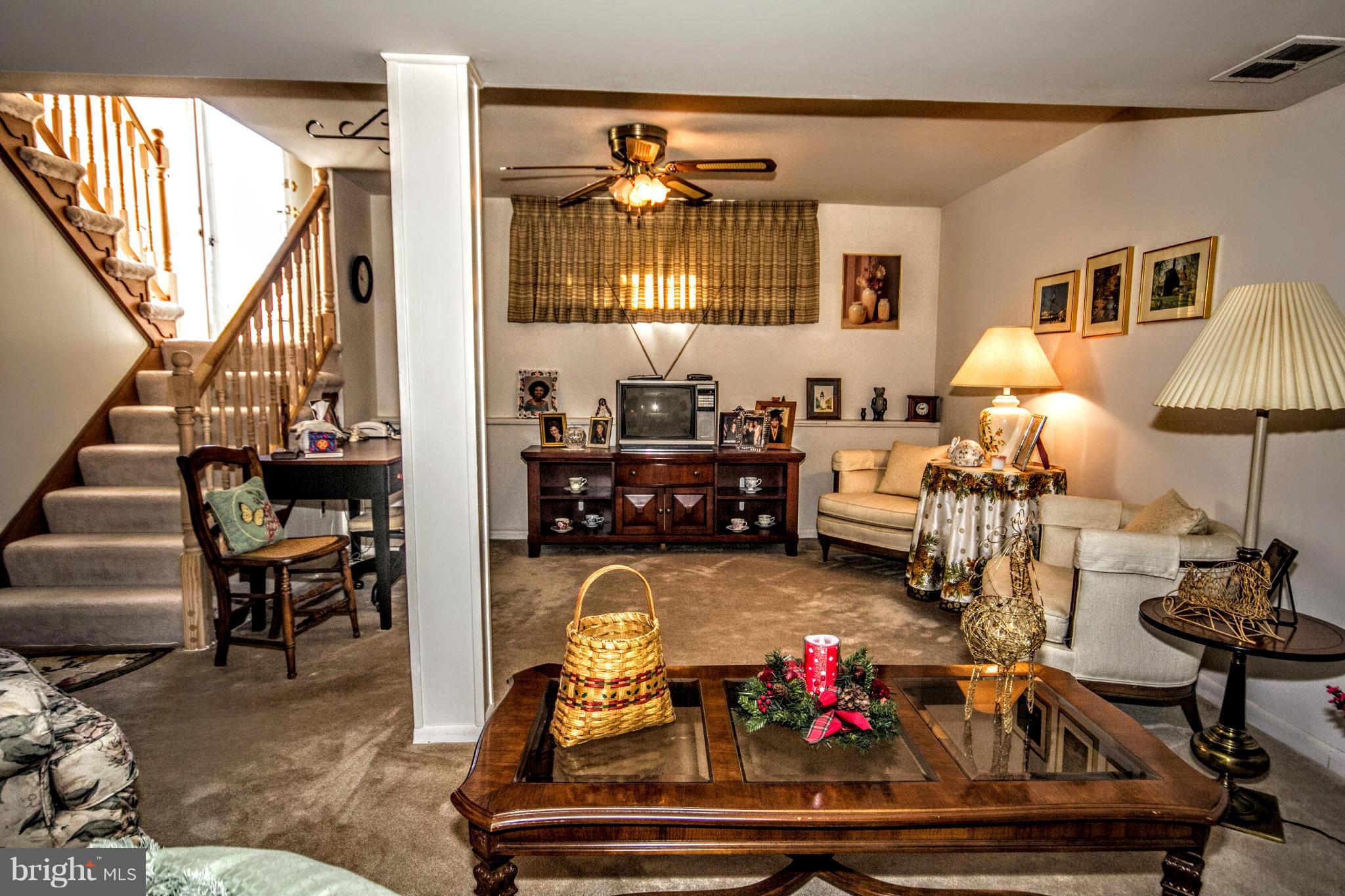 KINGS POINT - Residential