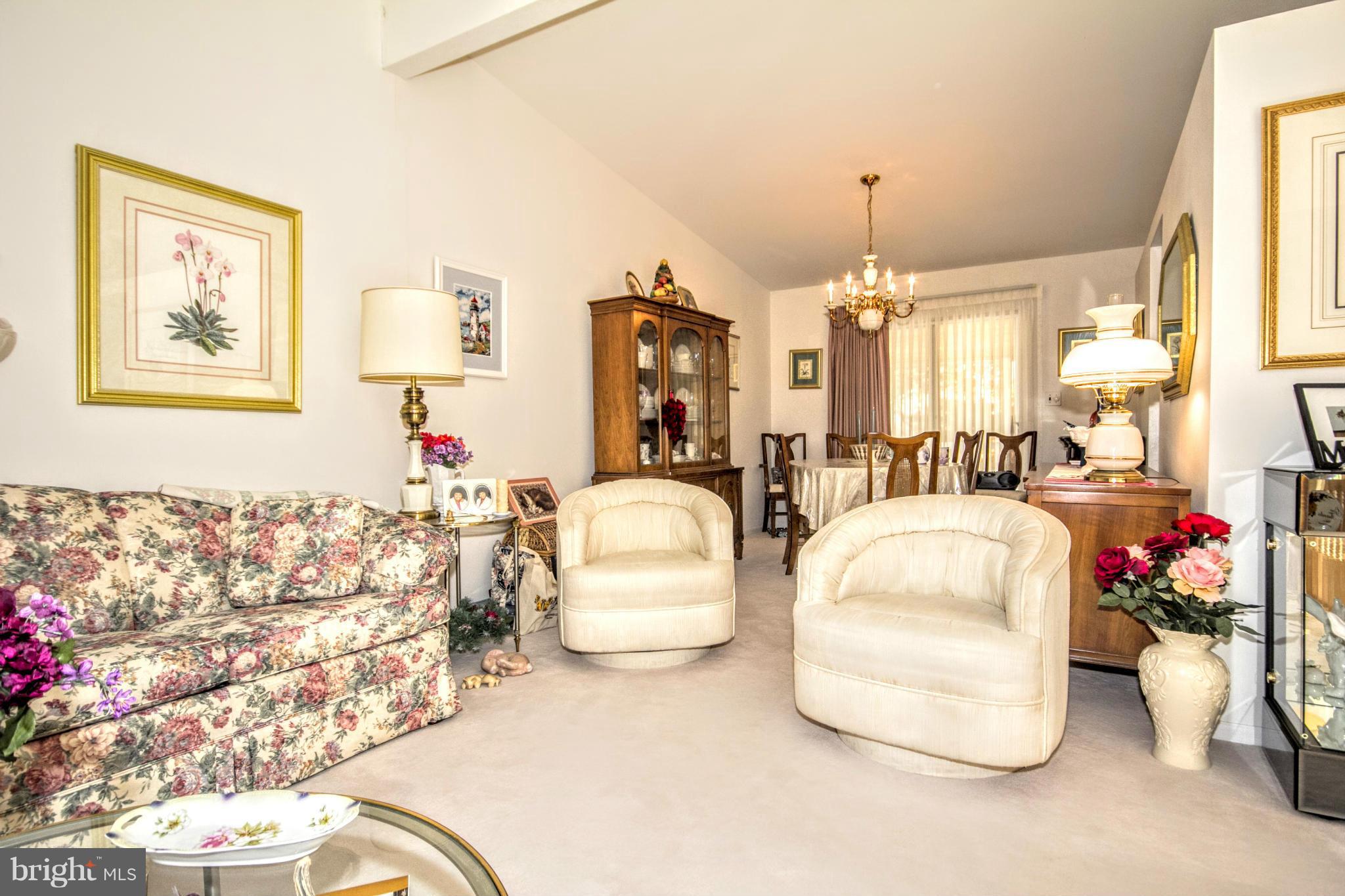 KINGS POINT - Residential