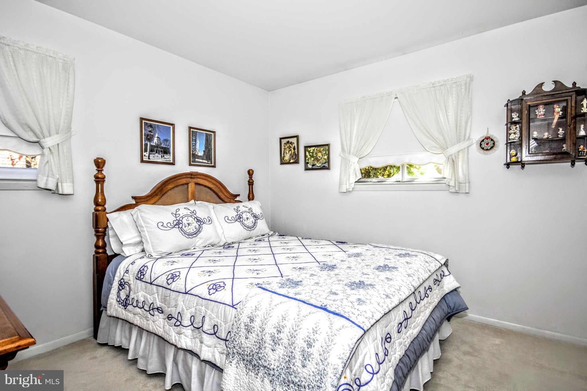 KINGS POINT - Residential