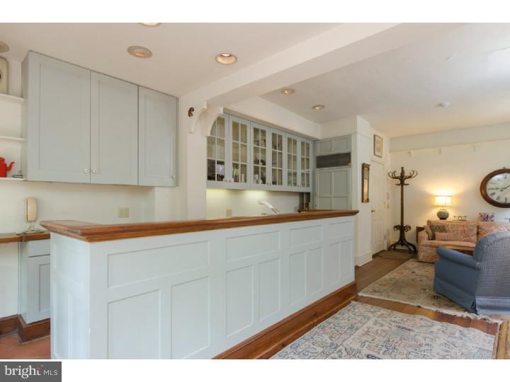 SOCIETY HILL - Residential Income