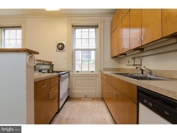 SOCIETY HILL - Residential Income