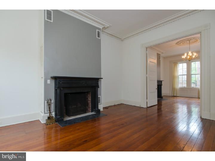 SOCIETY HILL - Residential Income