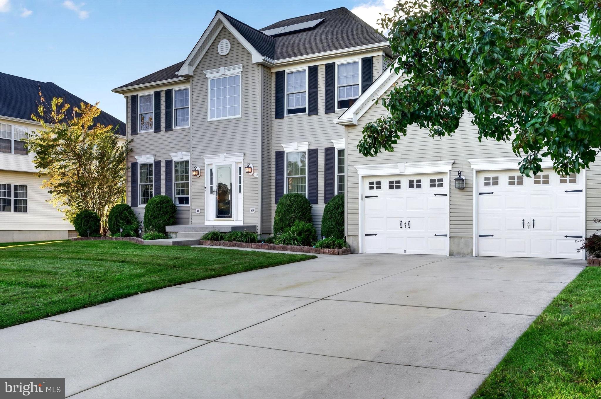 26 KINGSBERRY LANE