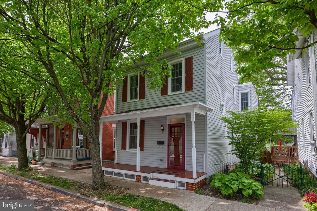 Photo of 122 S Spruce Street, Lititz, PA 17543 (MLS # PALA2049810)