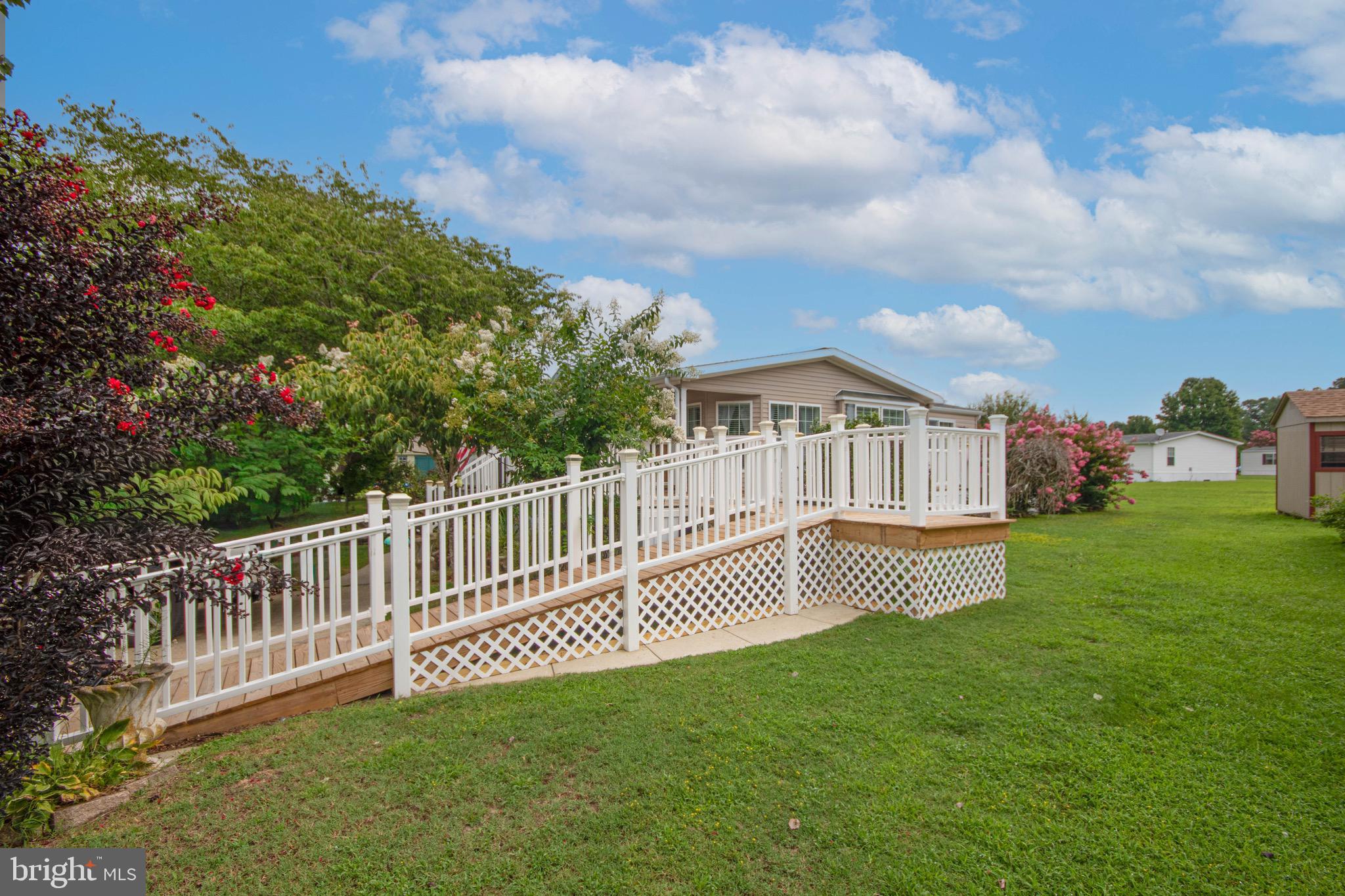 9067 WOOD THRUSH CT