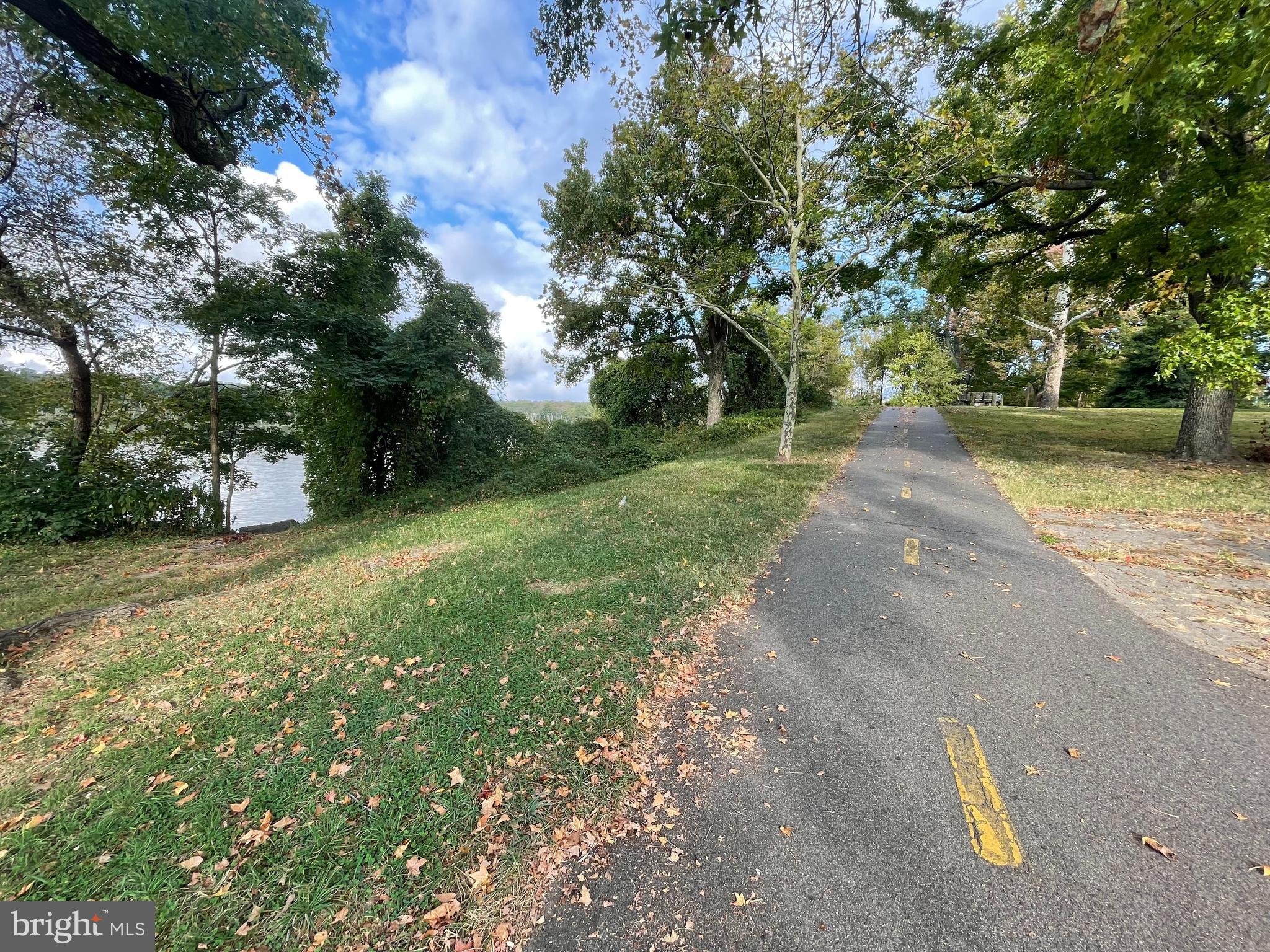 SHERWOOD HALL - Residential