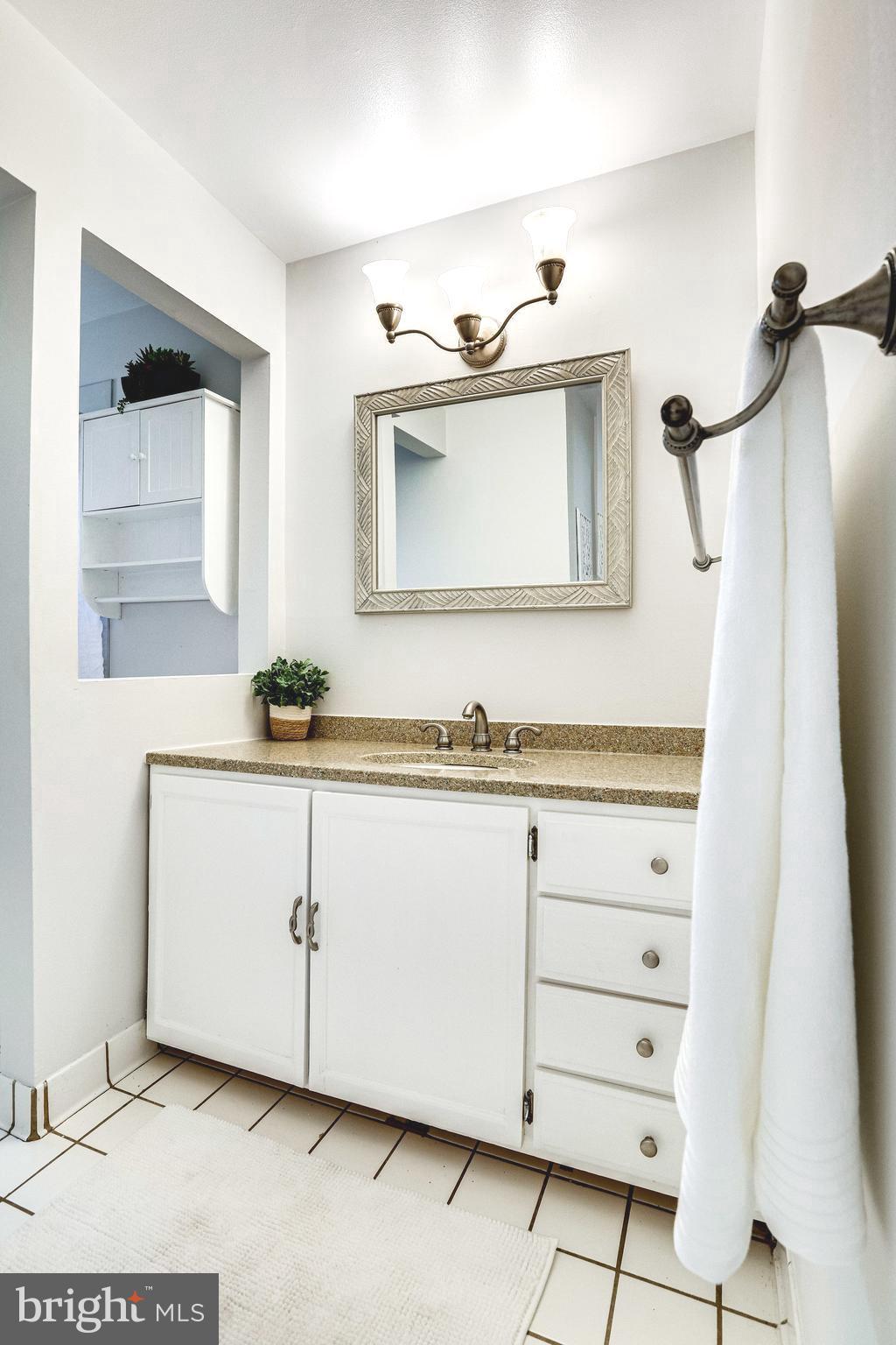 SHERWOOD HALL - Residential