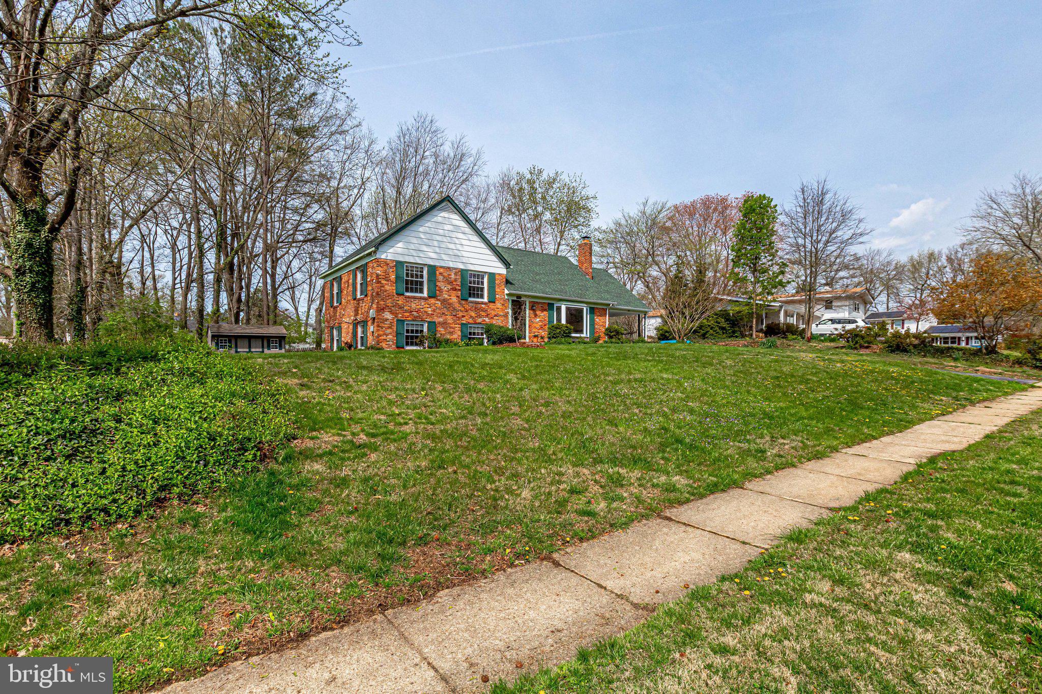 SHERWOOD HALL - Residential