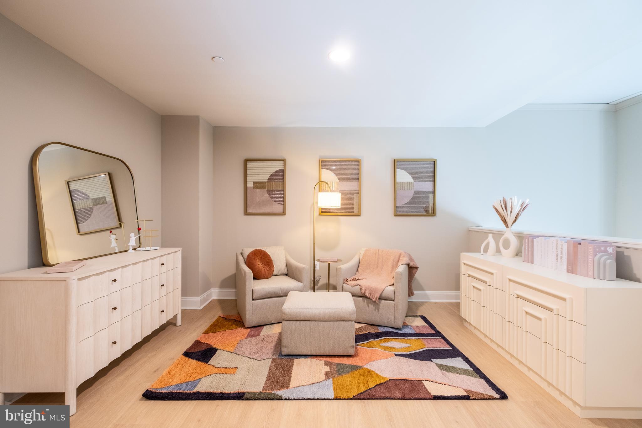 LOGAN SQUARE - Residential Lease