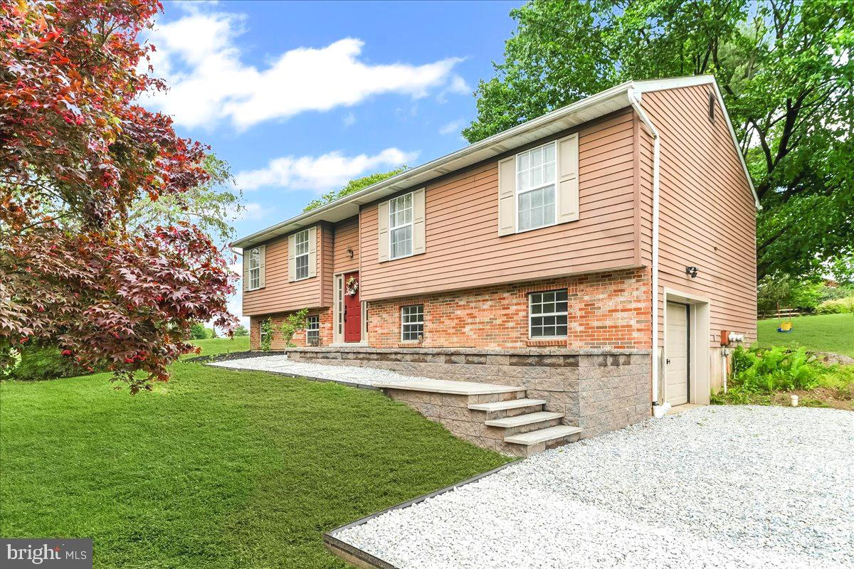 128 WESTVIEW DRIVE