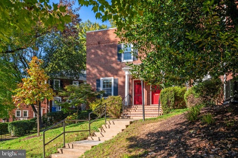 Photo of 4835 29th Street S, ARLINGTON, VA 22206 (MLS # VAAR2081036)
