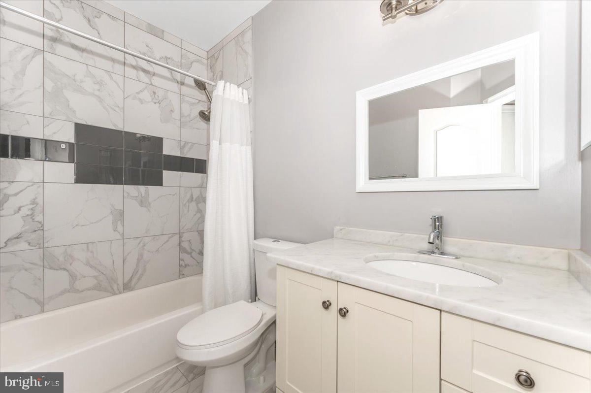 CLARKSBURG TOWN CENTER - Residential