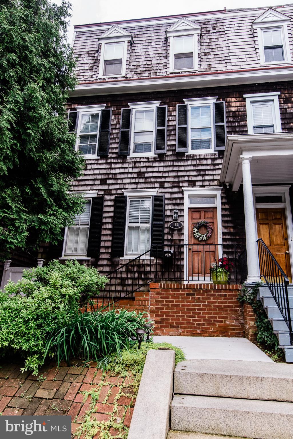 HISTORIC DISTRICT - Residential