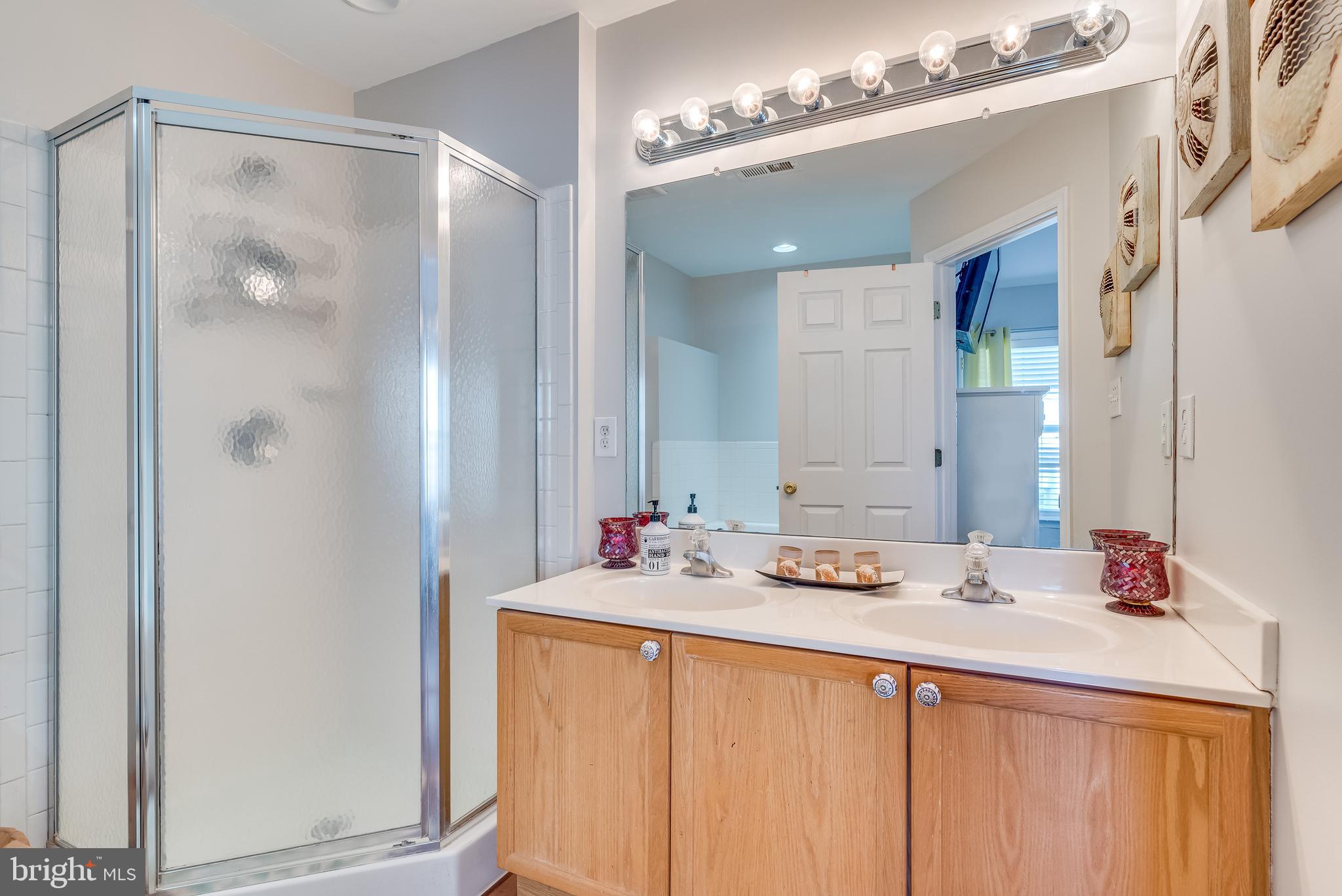 COUNTY GREEN - Residential Lease