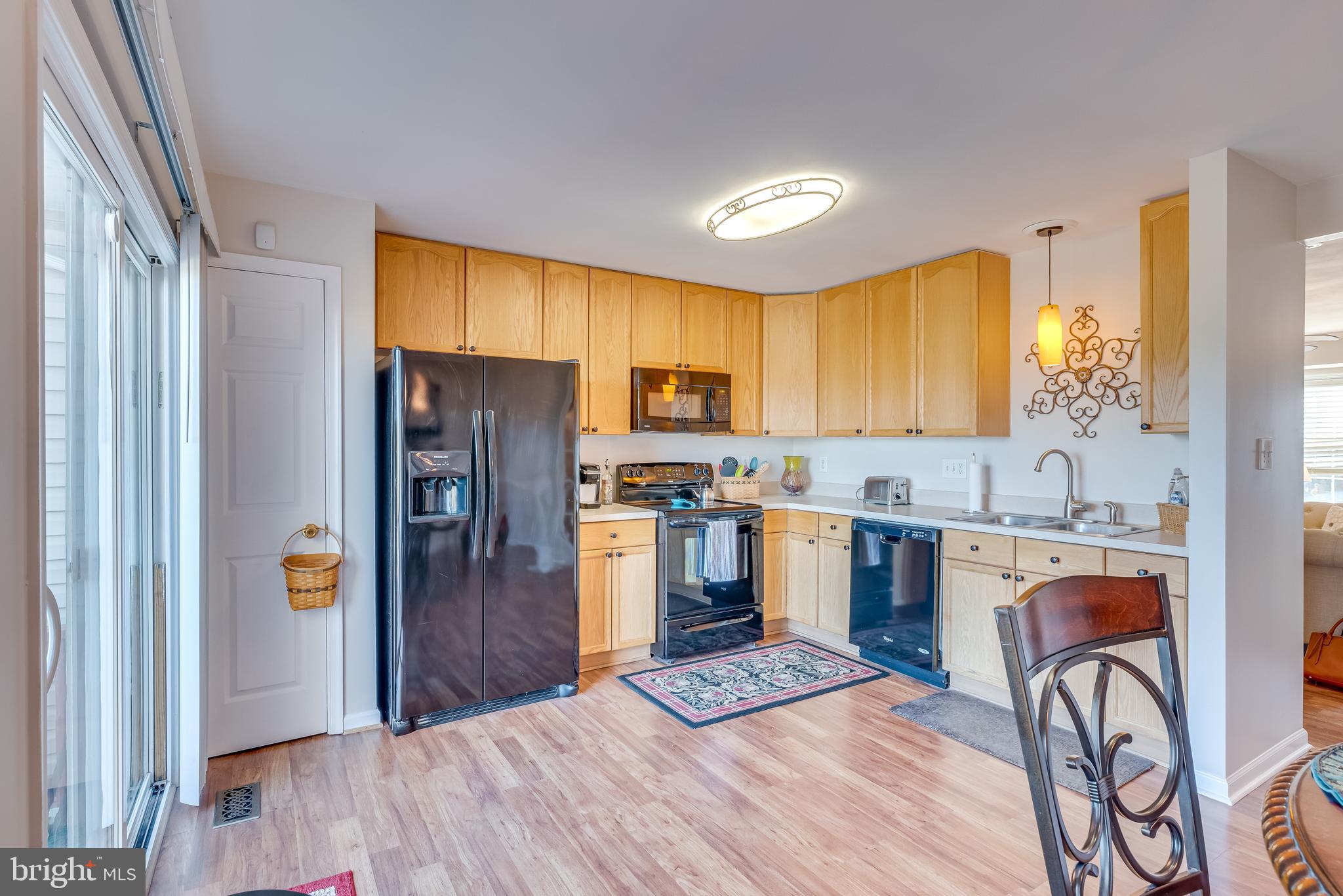 COUNTY GREEN - Residential Lease