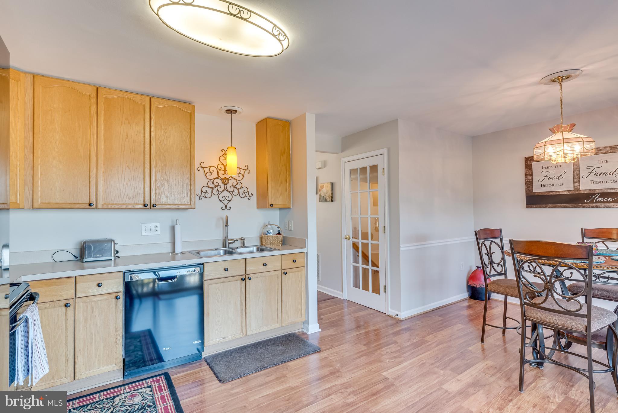 COUNTY GREEN - Residential Lease