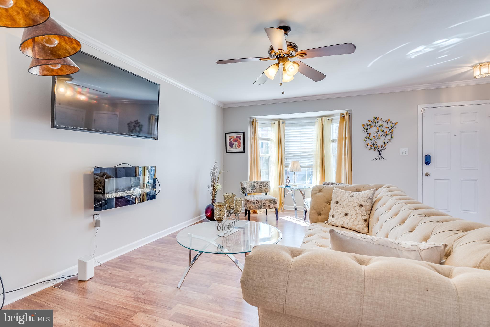 COUNTY GREEN - Residential Lease