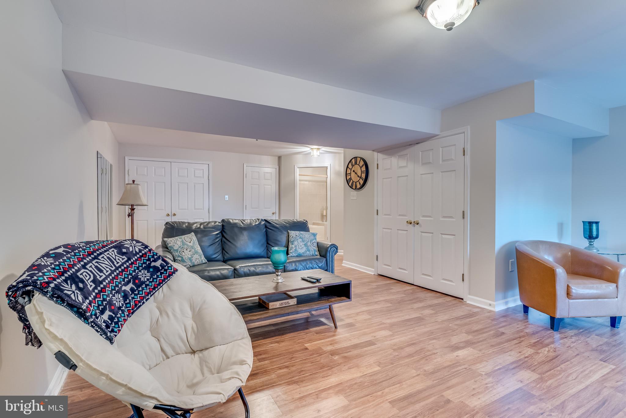 COUNTY GREEN - Residential Lease