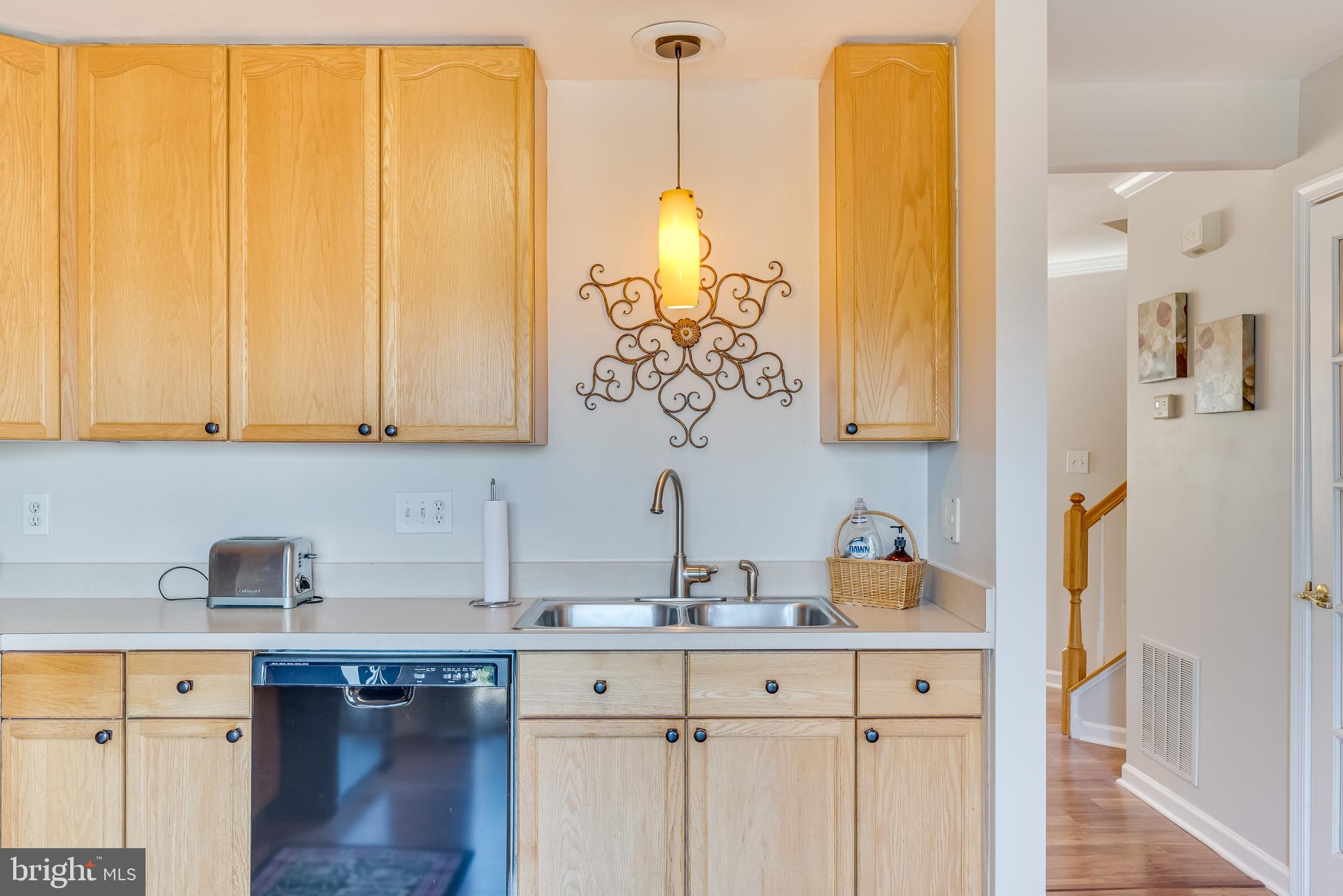 COUNTY GREEN - Residential Lease