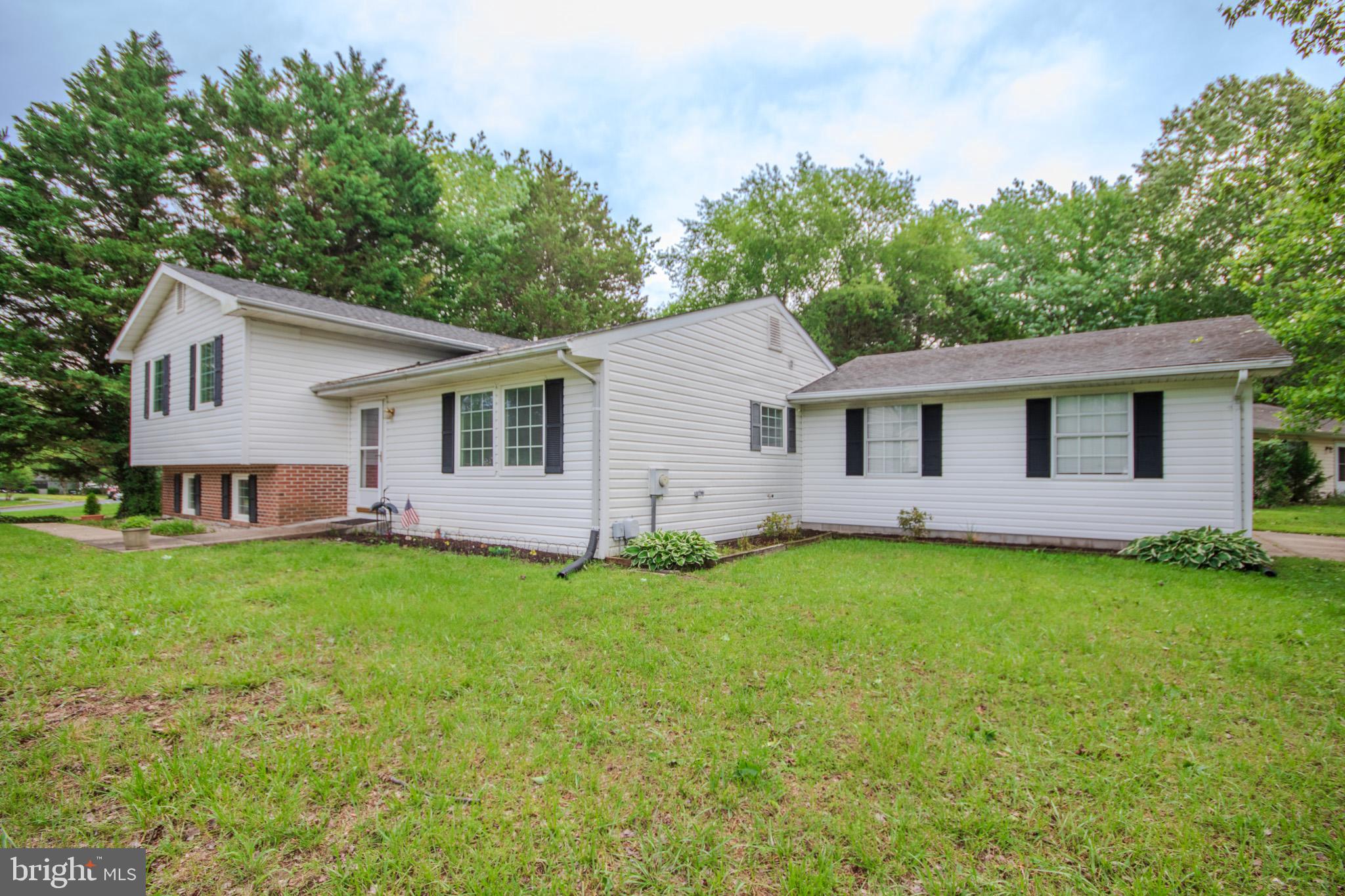 7347 SHIRLEY DRIVE