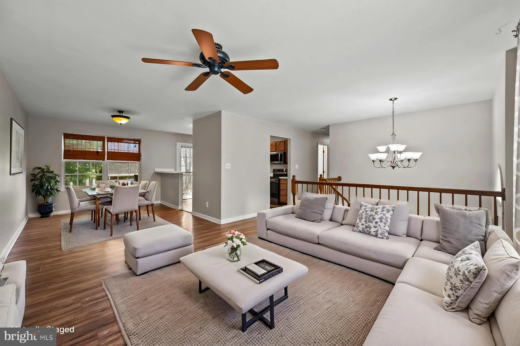 2 Mainsail Court