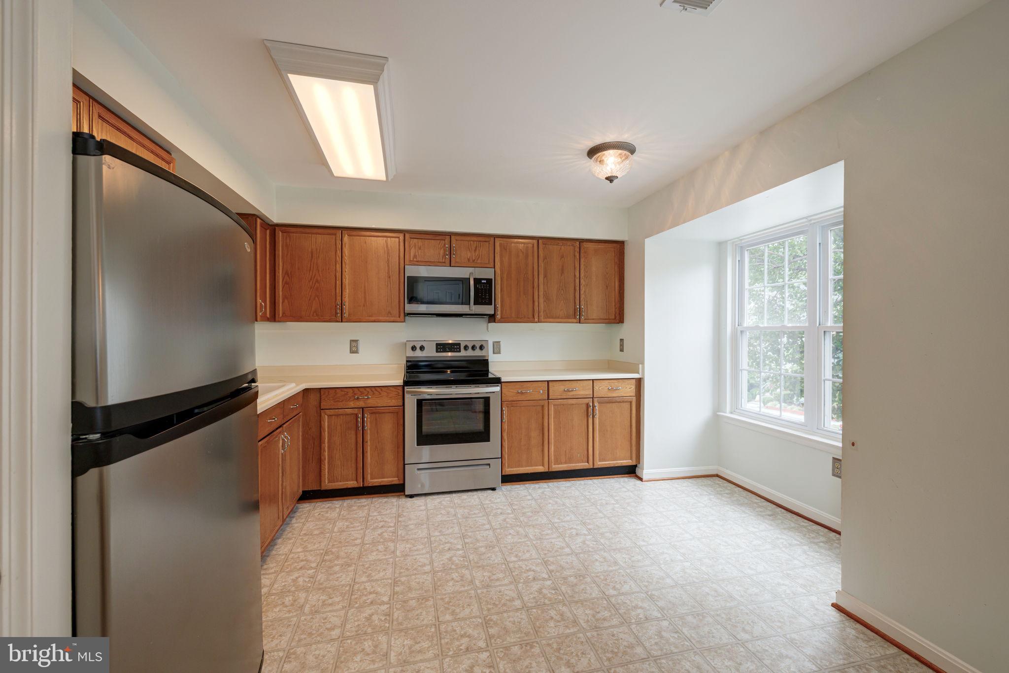 6152 CASTLETOWN WAY