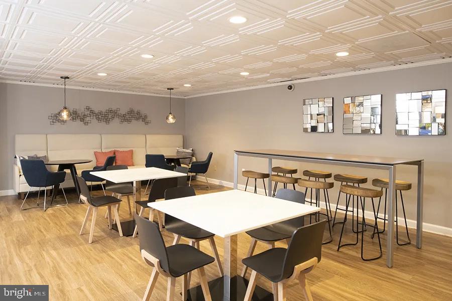 ROCKVILLE - Residential Lease