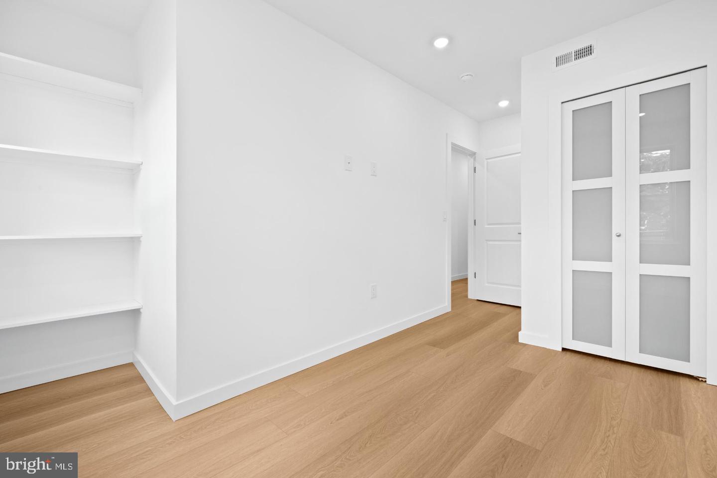 NORRIS SQUARE - Residential