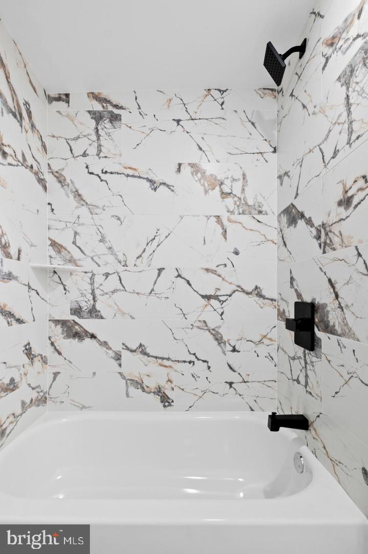 NORRIS SQUARE - Residential