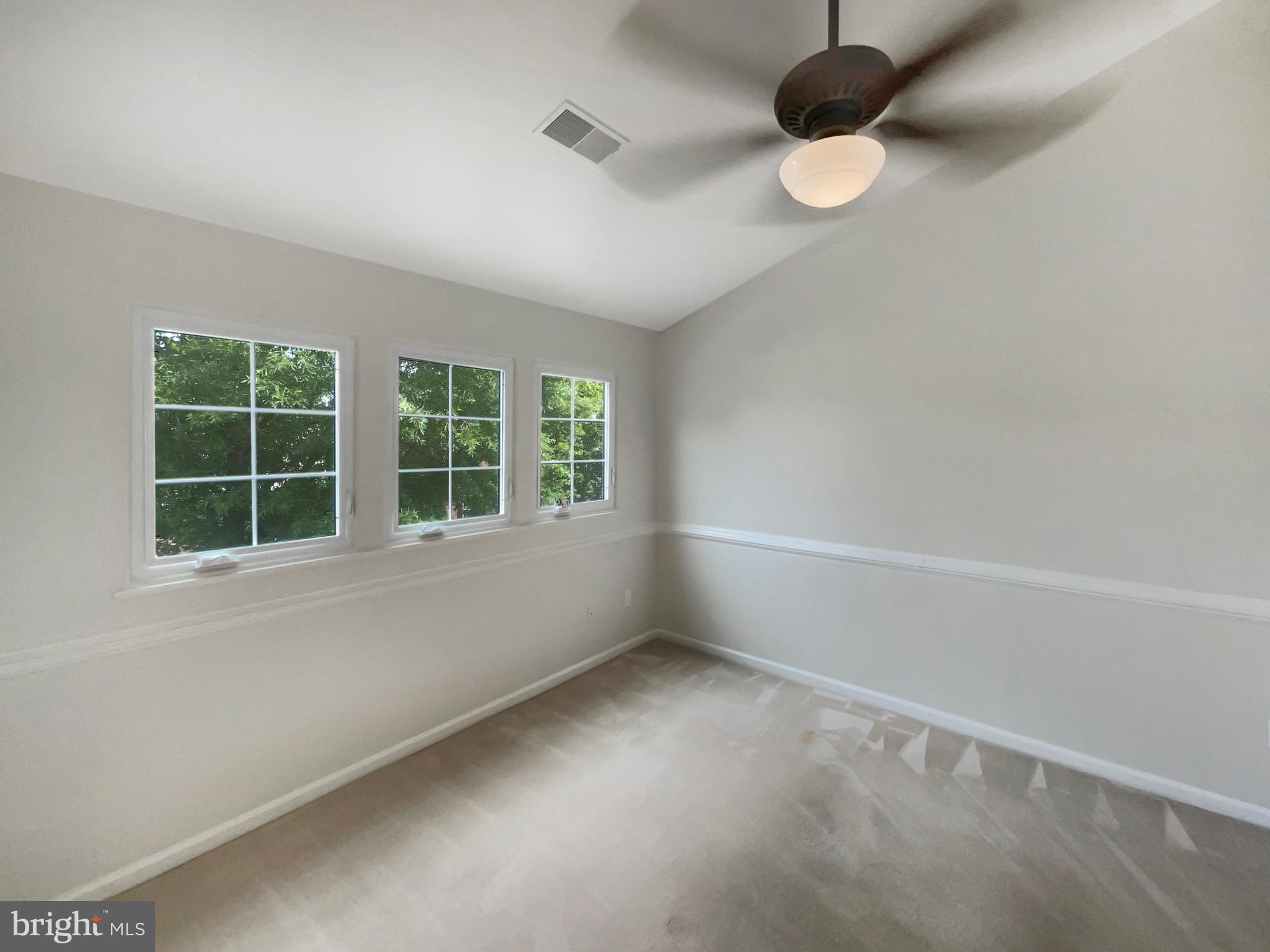 CENTRE RIDGE - Residential