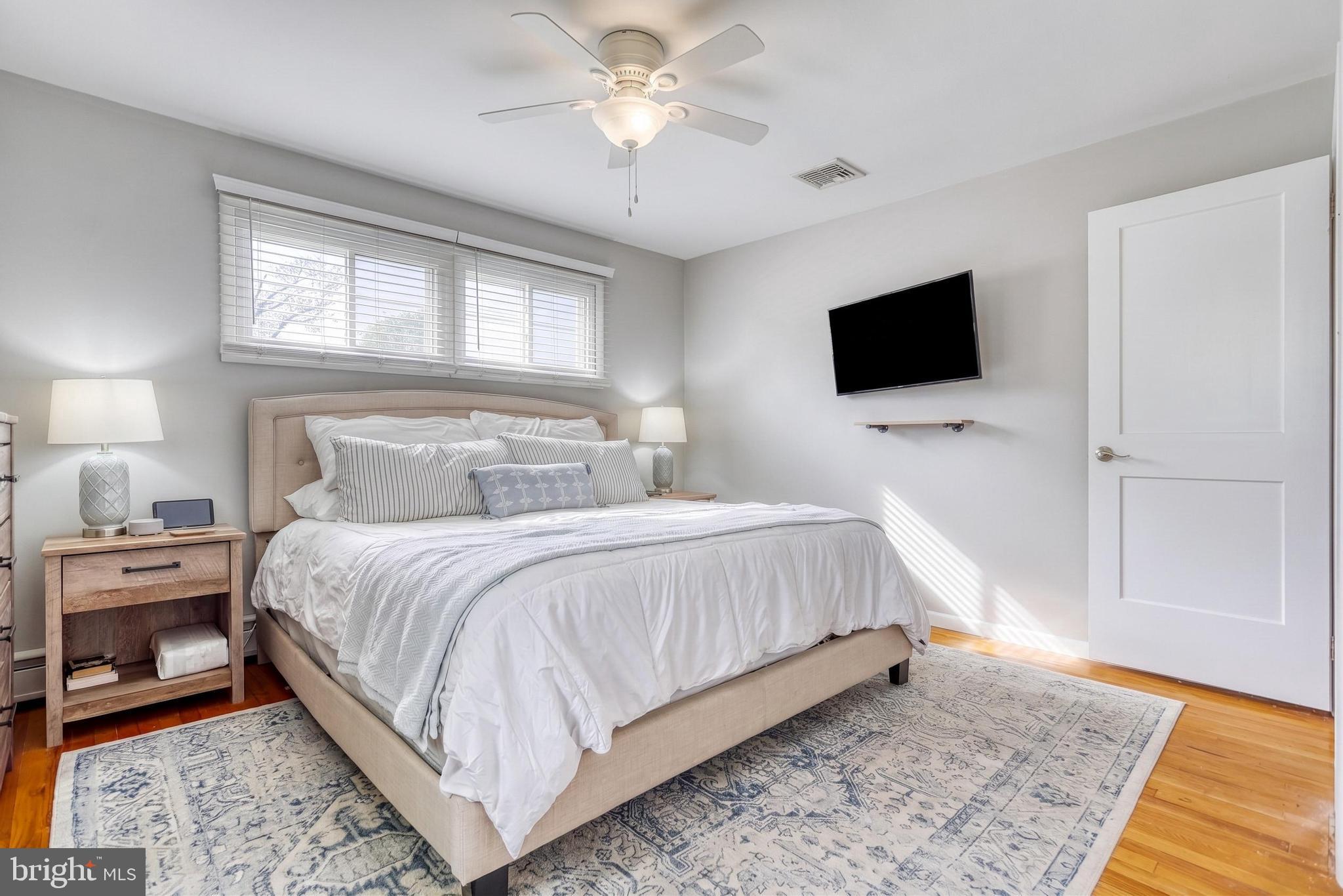 CEDAR CLIFF MANOR - Residential