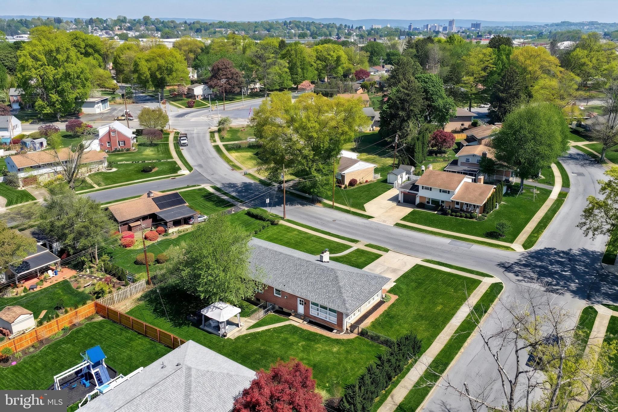 CEDAR CLIFF MANOR - Residential