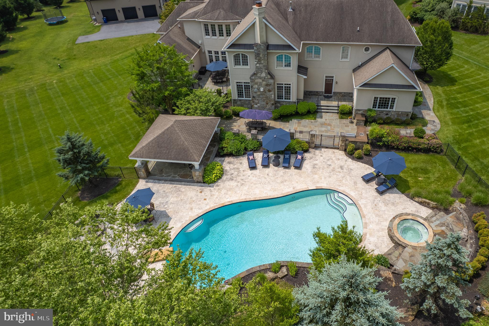 5109 MOUNTAIN LANE