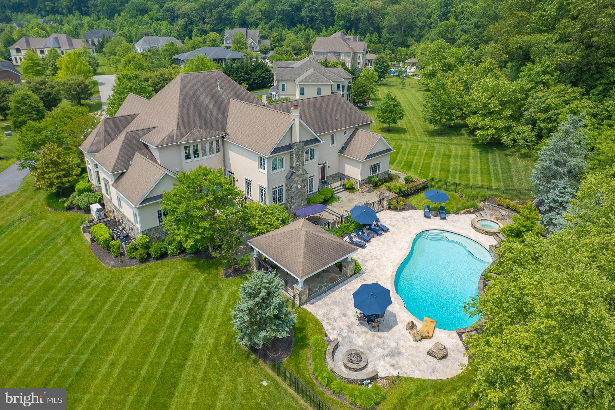 5109 MOUNTAIN LANE