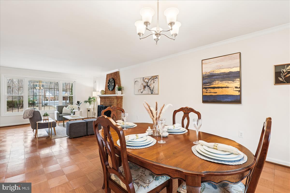 RESTON - Residential