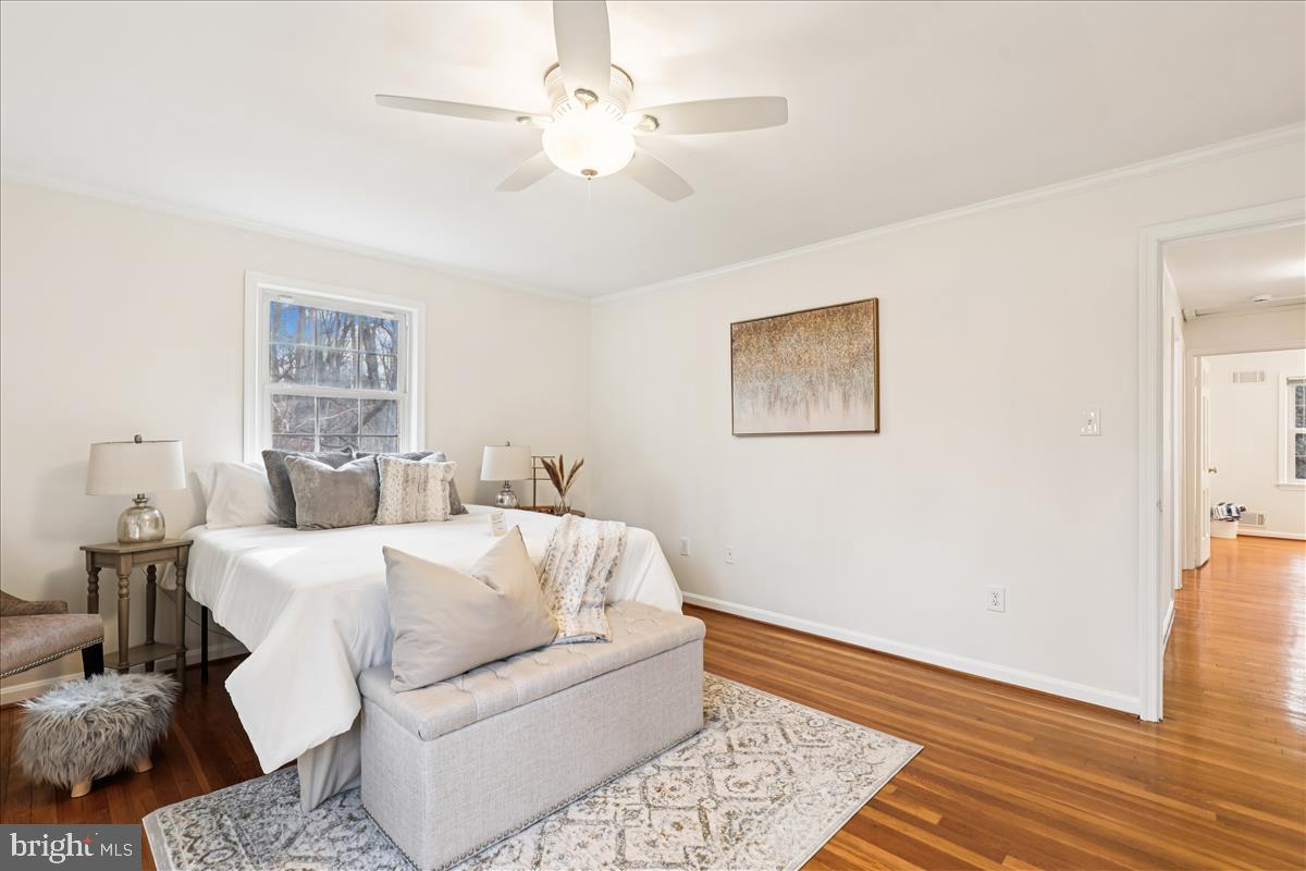 RESTON - Residential