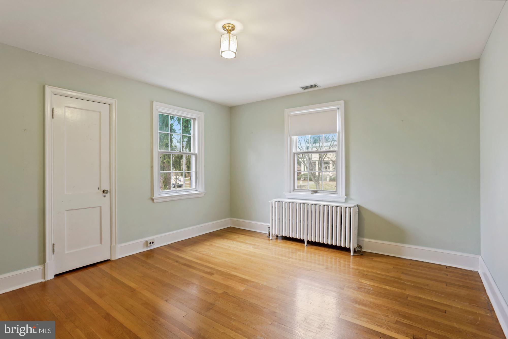 CHEVY CHASE - Residential