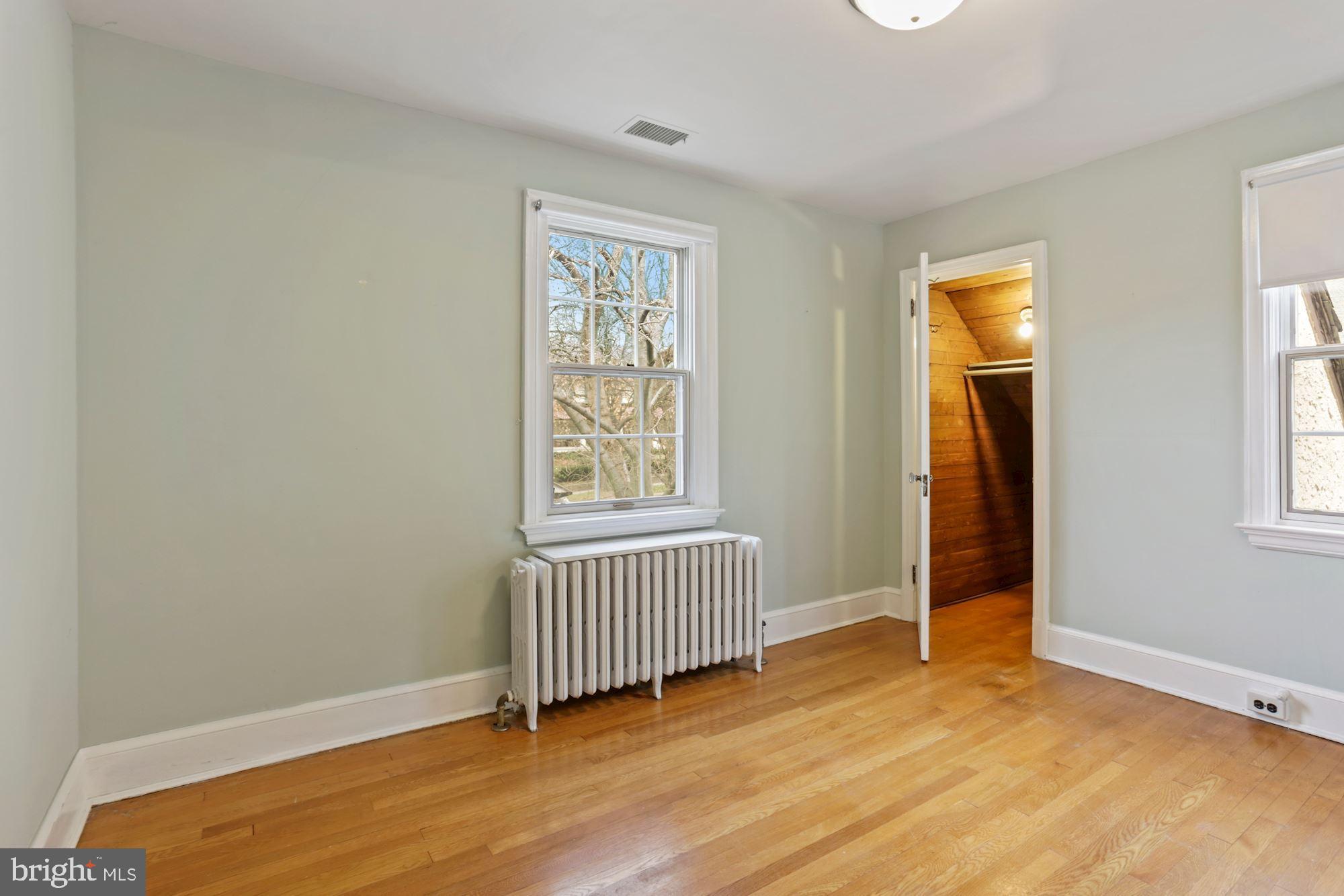 CHEVY CHASE - Residential