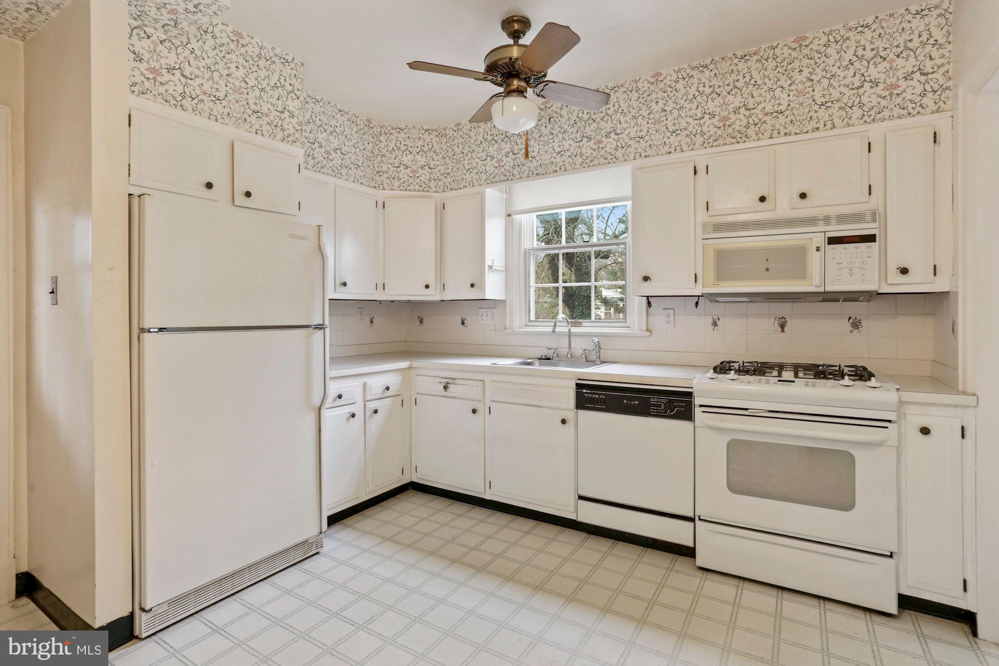 CHEVY CHASE - Residential