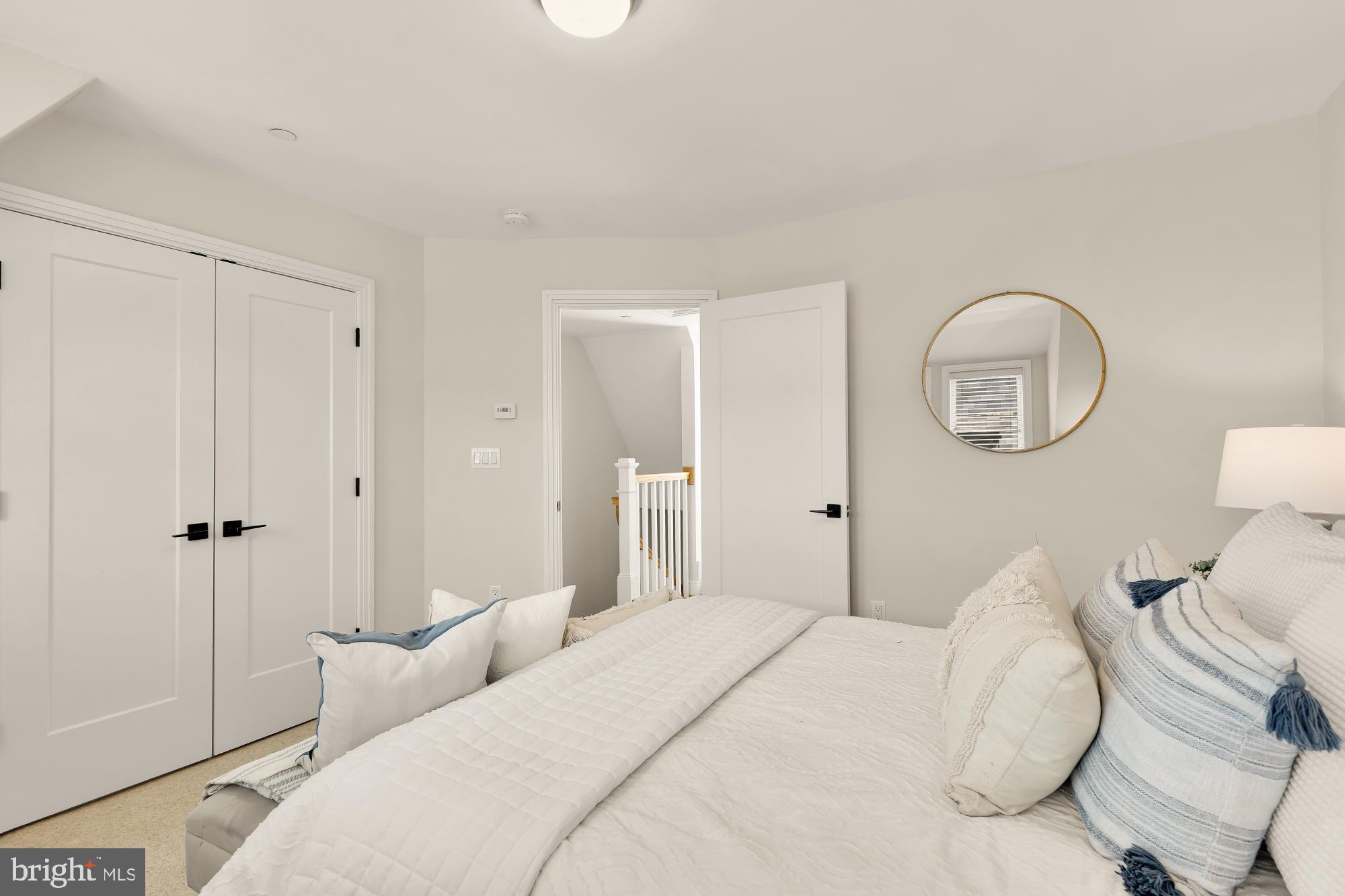 CAPITOL HILL - Residential