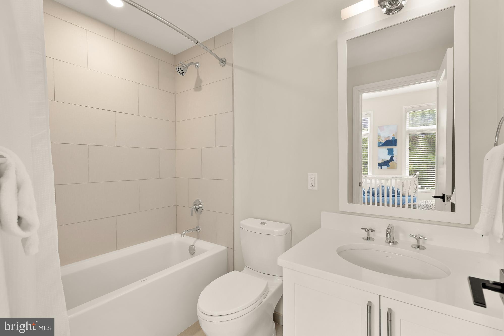 CAPITOL HILL - Residential
