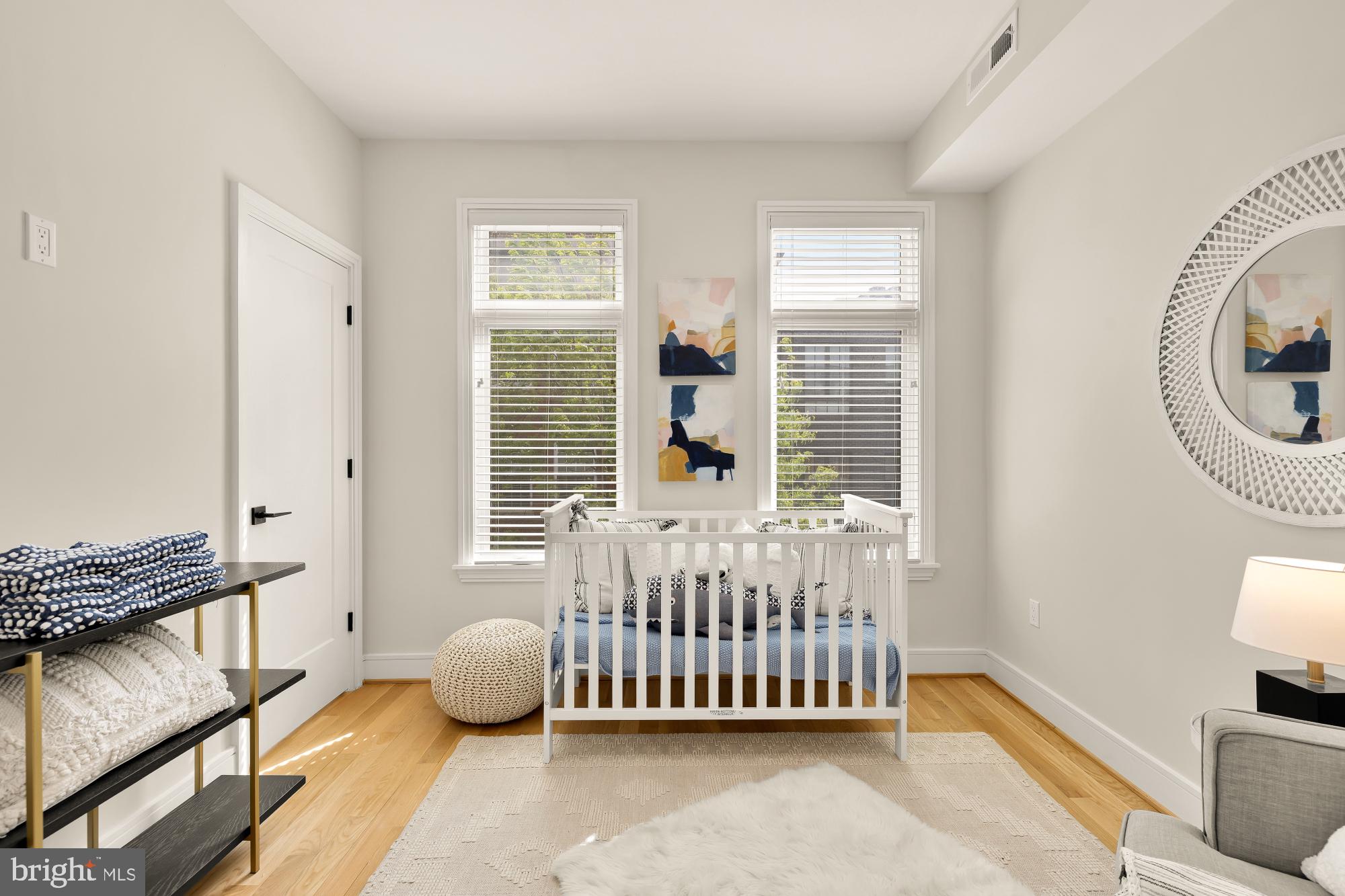 CAPITOL HILL - Residential
