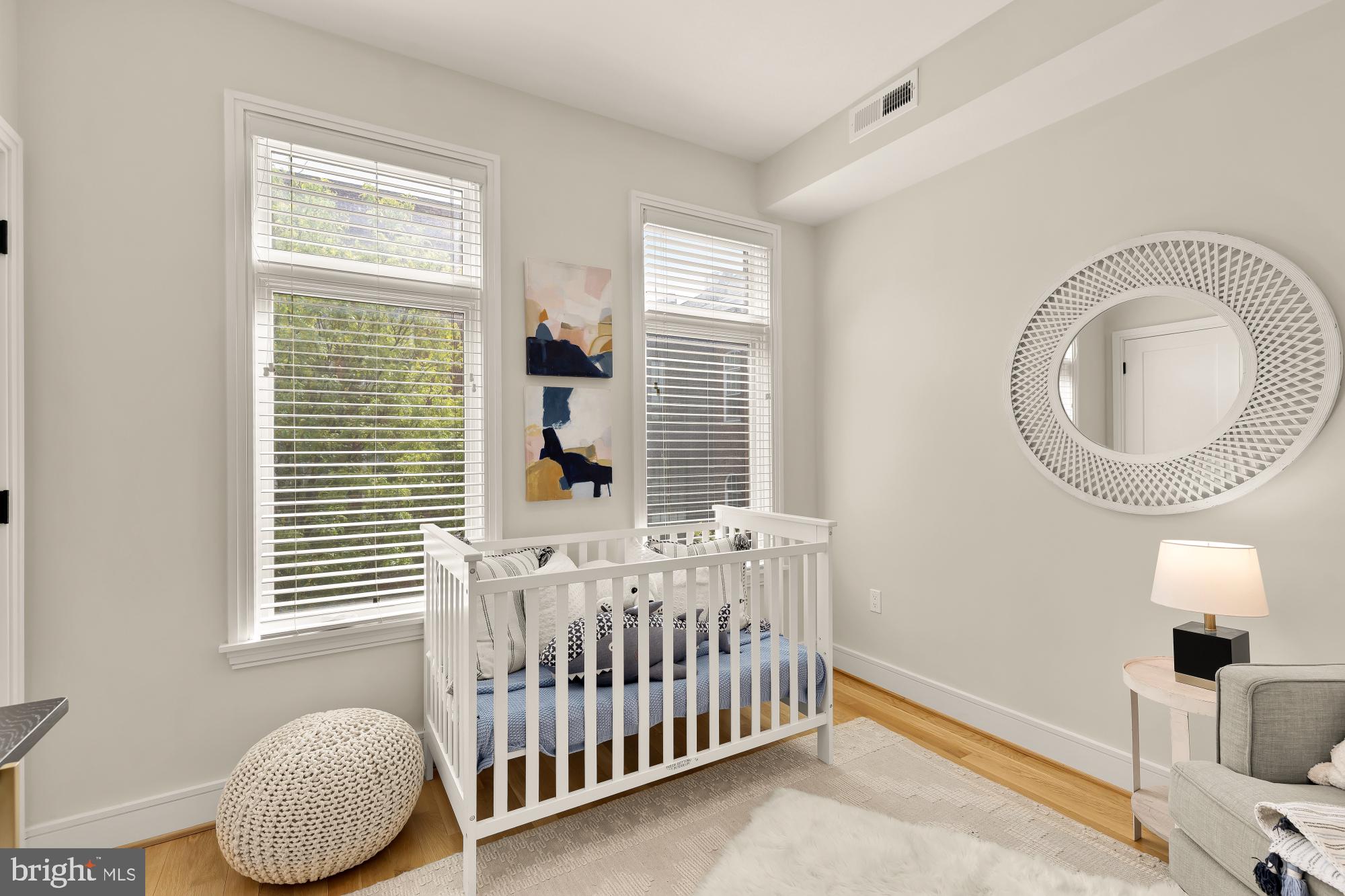 CAPITOL HILL - Residential