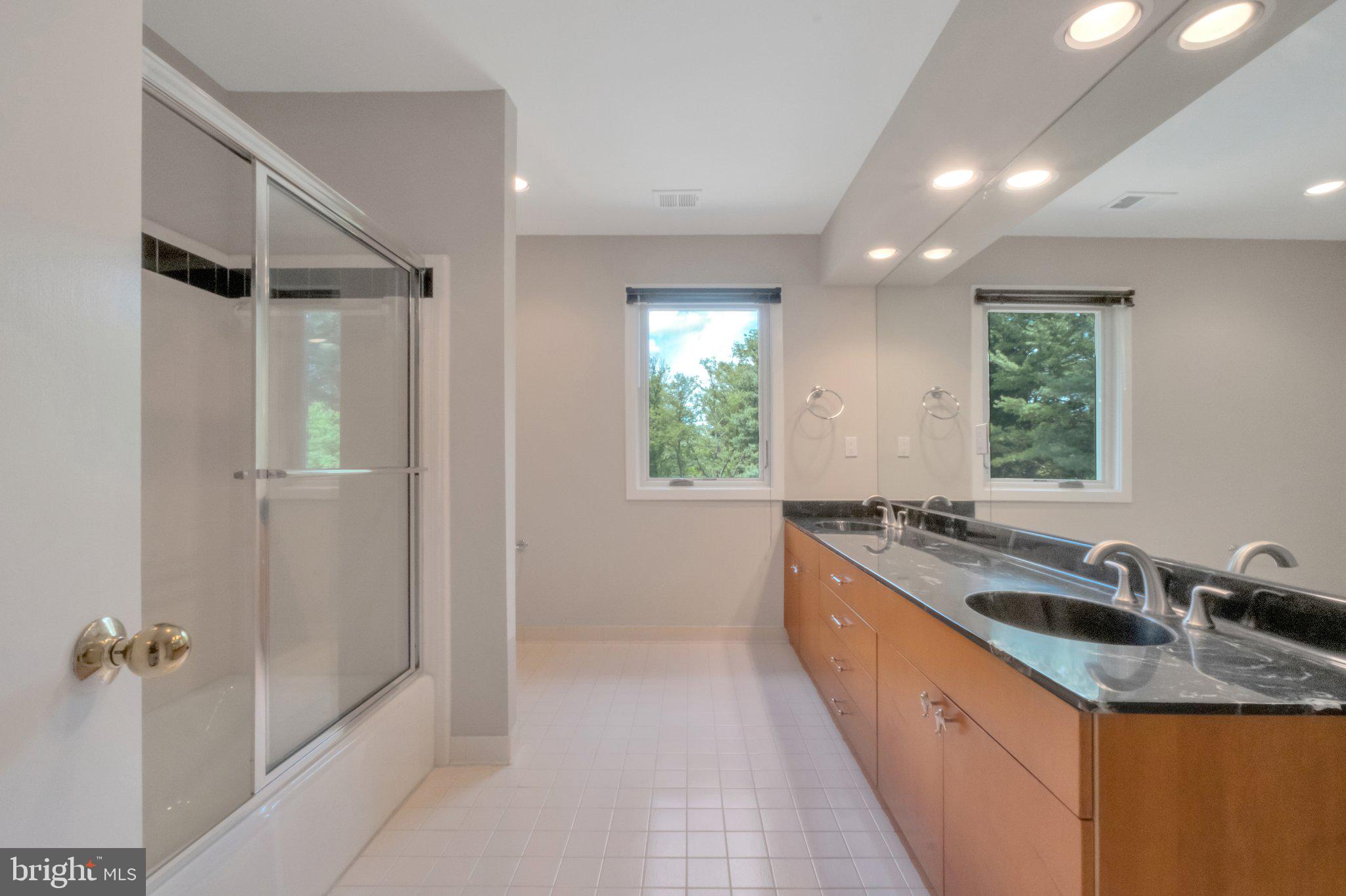 BEDFORDSHIRE - Residential