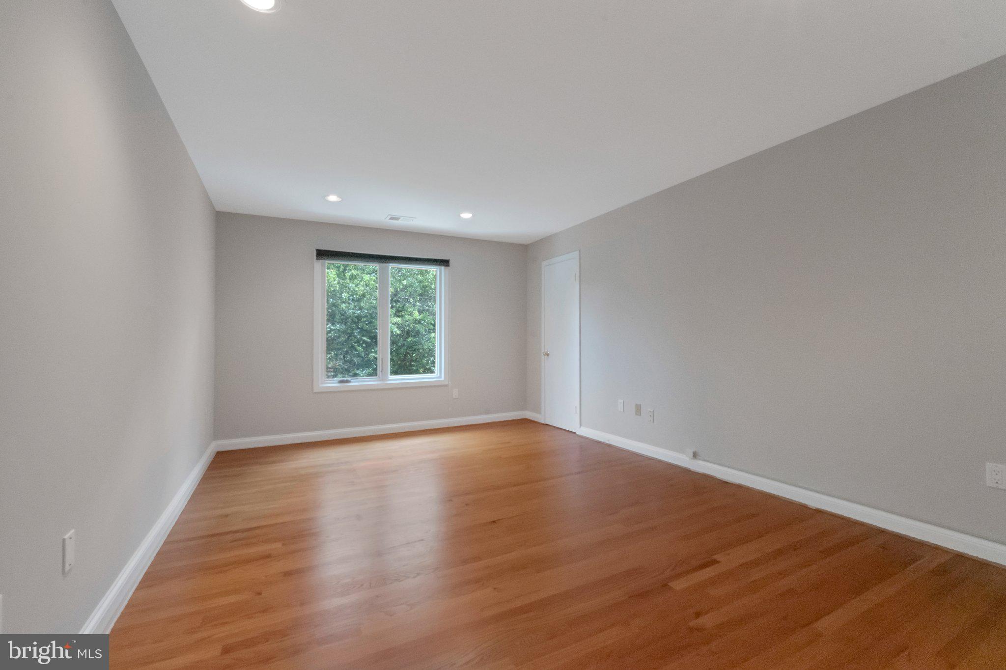 BEDFORDSHIRE - Residential