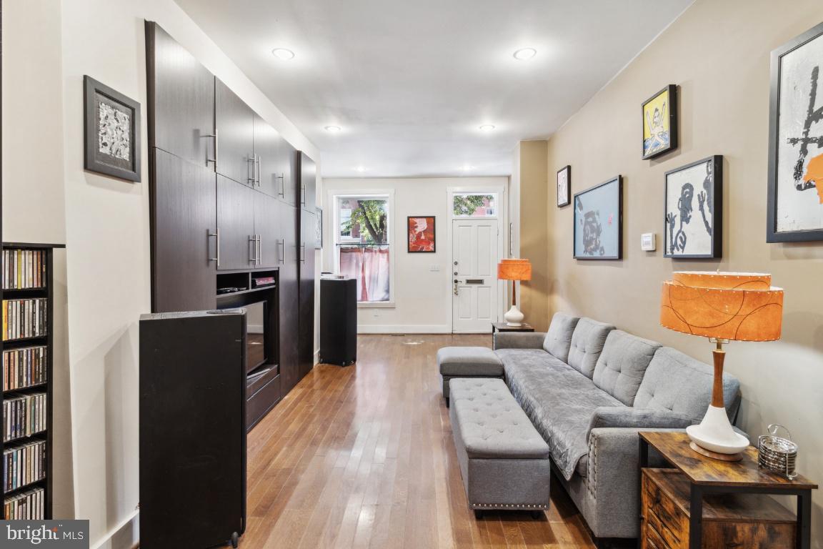 FELLS POINT HISTORIC DISTRICT - Residential